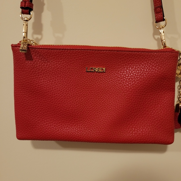 New Women's Lcredi Red Crossbody Bag With Two Rose Charms - Picture 4 of 9